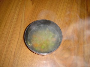 コンソメしょうが野菜スープ